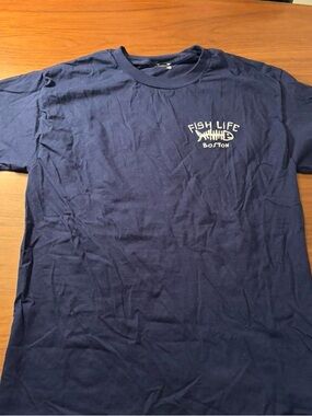 Fish Life Boston Navy Graphic Tee. Size S/M. Fits more like a M.
